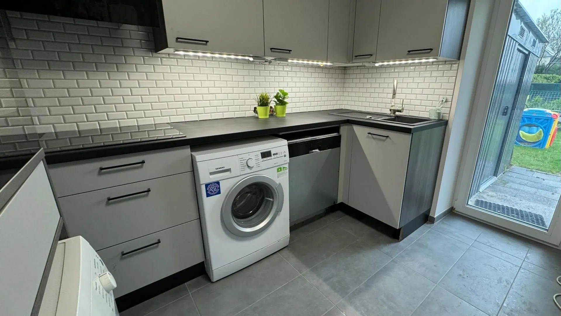 Studio Serenity Entree Privee Au Calme Avec Jardin Apartment Bertrange